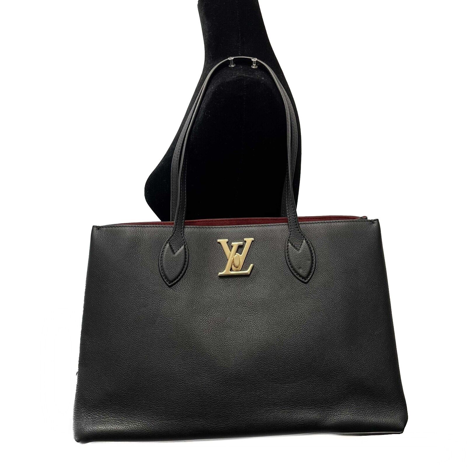 LOUIS VUITTON - NEW LV Lockme Shopper - Black Leather Shoulder Bag / T