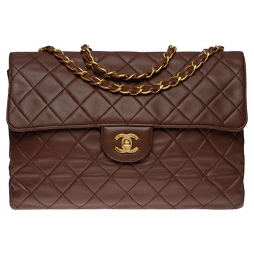 CHANEL Majestic Timeless/Classic jumbo flap bag in brown quilted leather, GHW