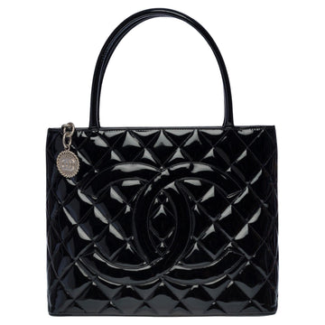CHANEL Beautiful Cabas Medallion bag in black patent leather, SHW