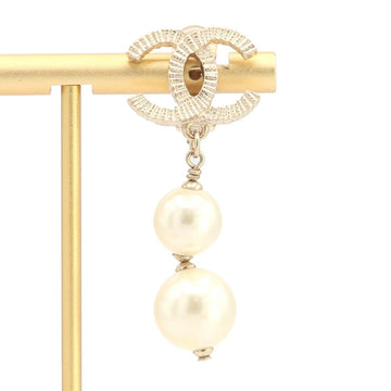 CHANEL Single Earrings Gold Metal Fake Pearl A16 2016 Model Ladies Here Mark