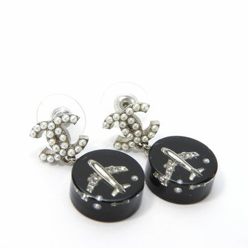 CHANEL earrings silver plated 16S black here mark airplane fake pearl accessories ladies Accessories pierced