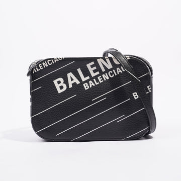 Balenciaga Womens Everyday Camera Bag Black / White