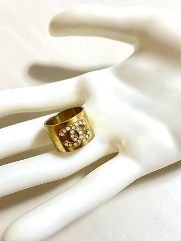 CHANEL Vintage gold tone thick type ring with white crystal CC mark