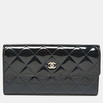 CHANEL Navy Blue Quilted Patent Leather Continental Wallet