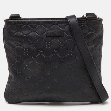 GUCCI Black ssima Leather Flat Crossbody Bag