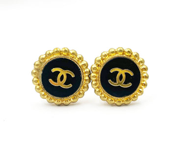 CHANEL Vintage Gold Plated CC black Gold Dot Edge Clip on Earrings