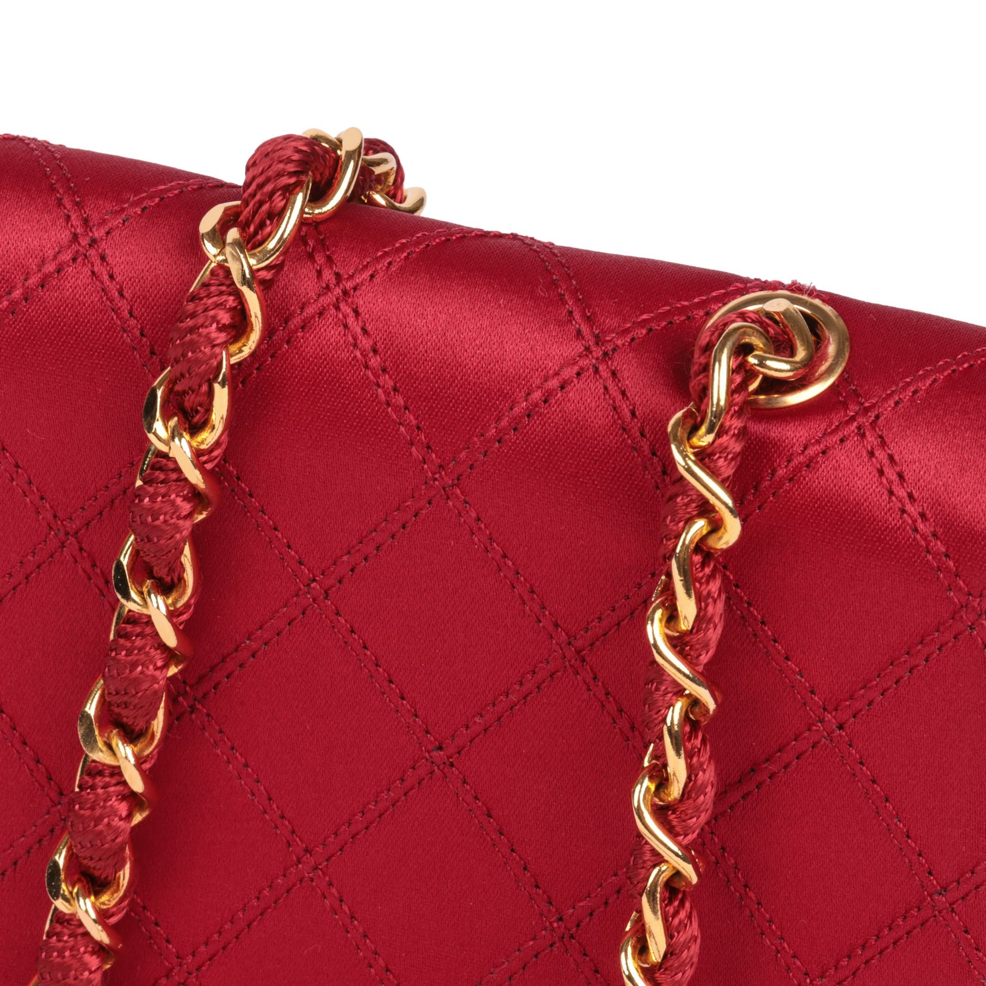 red chanel like purse