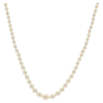 French 1950s Japanese Pearly White Orient Cultured Pearl Falling Necklace