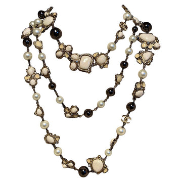 CHANEL Vintage Enamel and Pearl Necklace