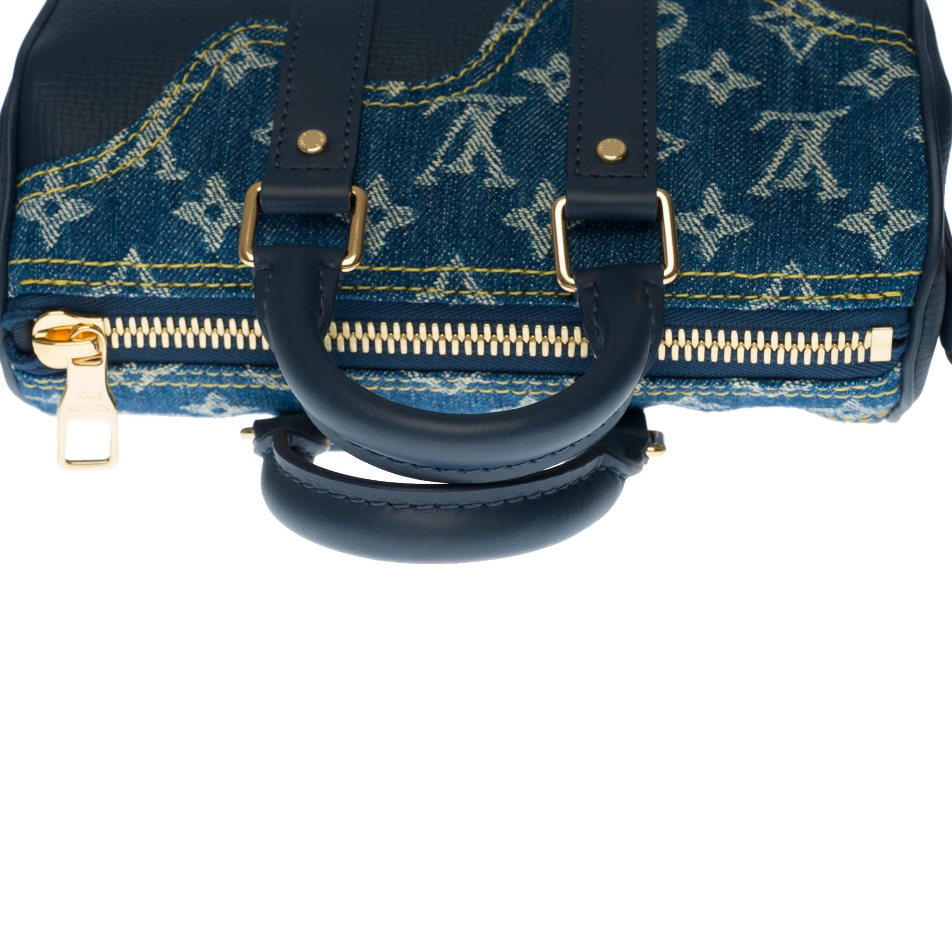 Louis Vuitton BRAND NEW / SOLD OUT / Spring 2022 / Keepall XS shoulder strap  by Nigo Blue Leather Denim ref.392469 - Joli Closet