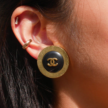 CHANEL 1994 Button Earrings Gold Black Clip-On 60428