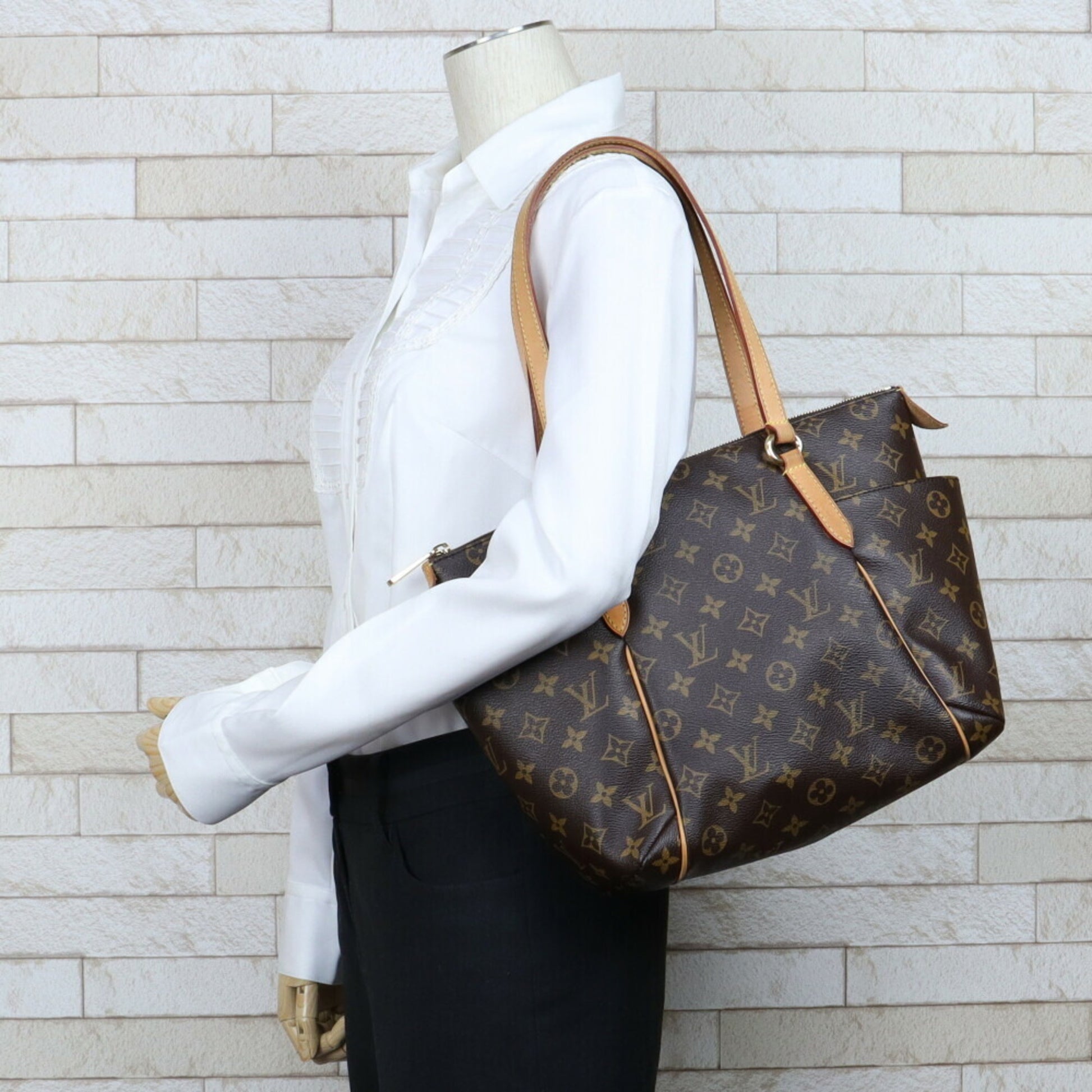 Louis Vuitton Totally Pm Bag