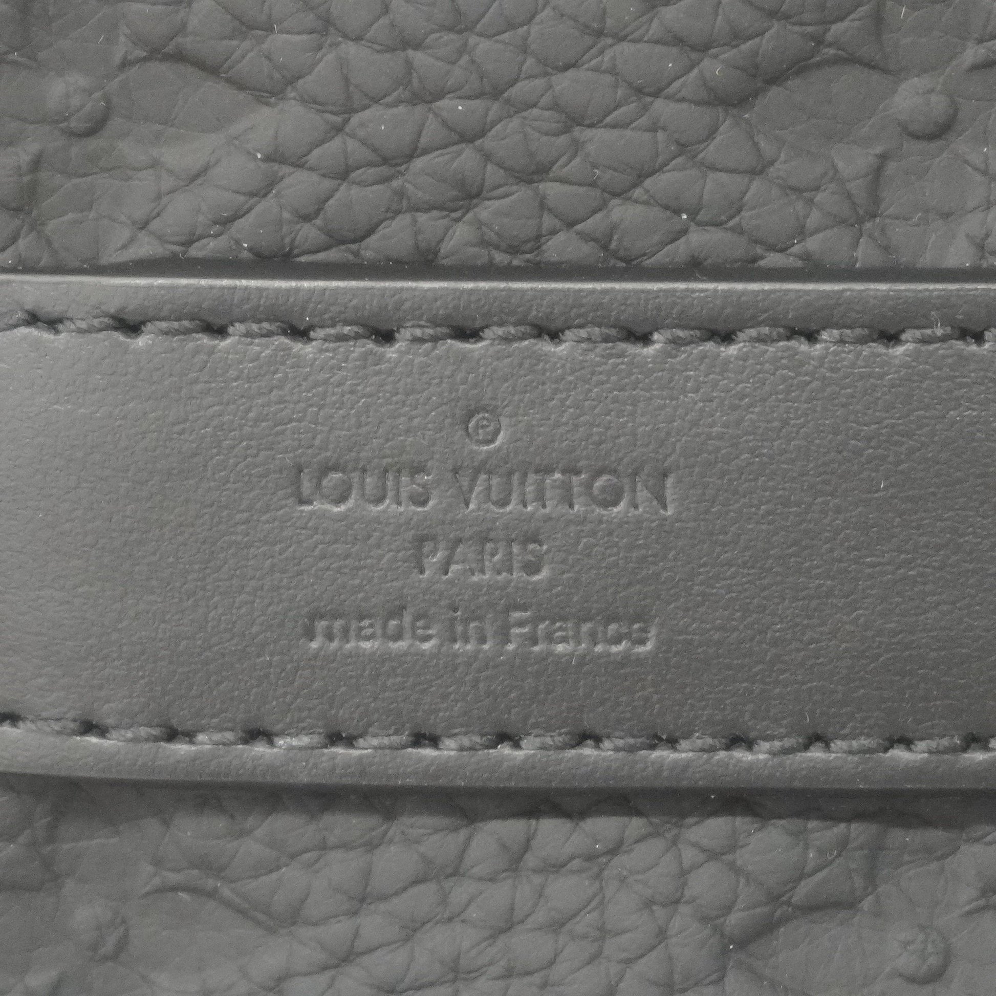 M20900 Louis Vuitton Taurillon Monogram KEEPALL BANDOULIÈRE 25