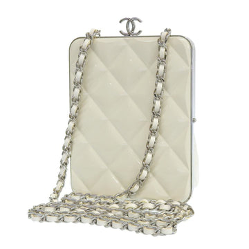 CHANEL here mark clutch shoulder bag with white seal 3 AP2496