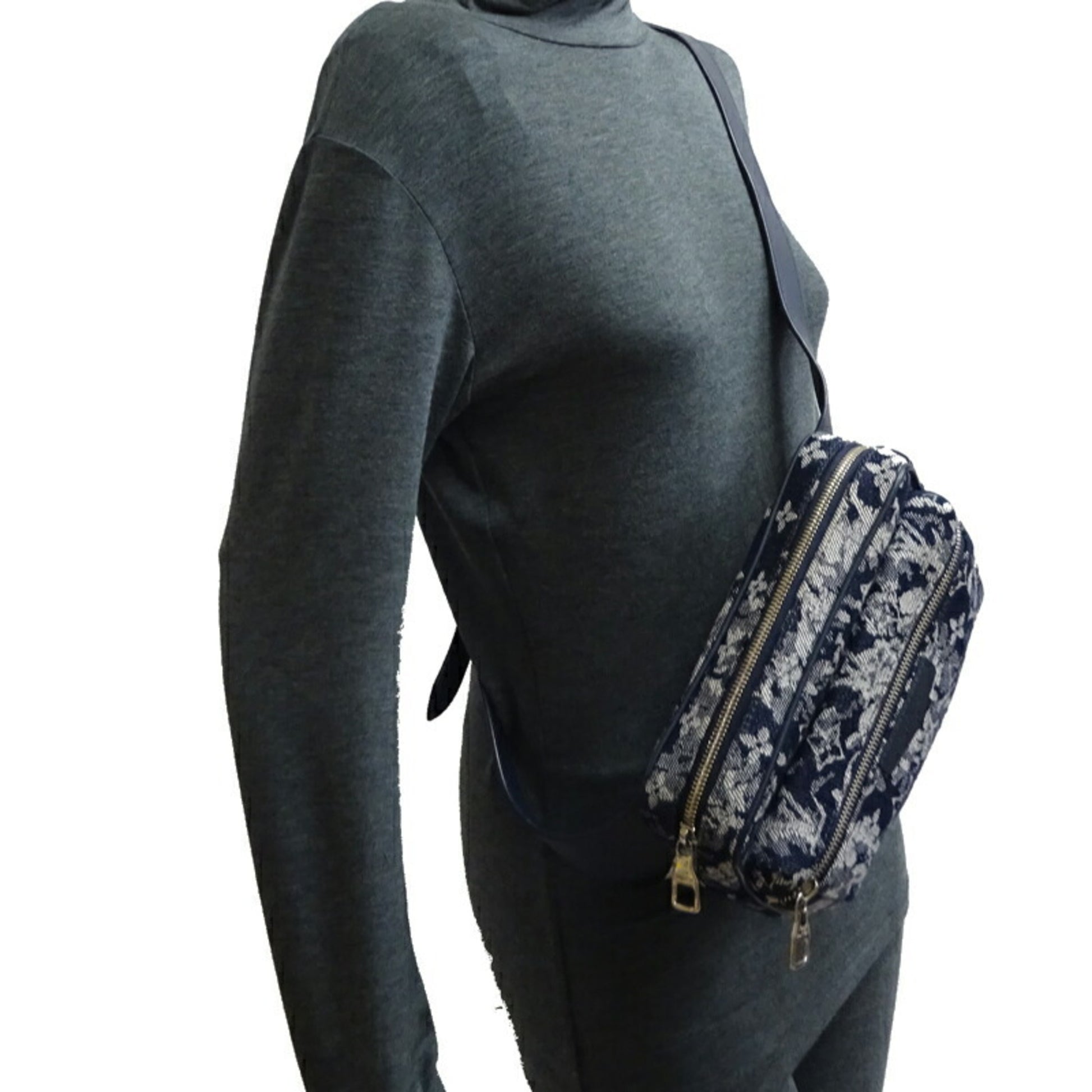 Louis Vuitton Bum Bag Outdoor 2021 SS Women's Body M57281 Monogram Tapestry  Navy