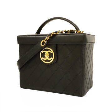 Chanel vanity bag in caviar skin black with gold metal