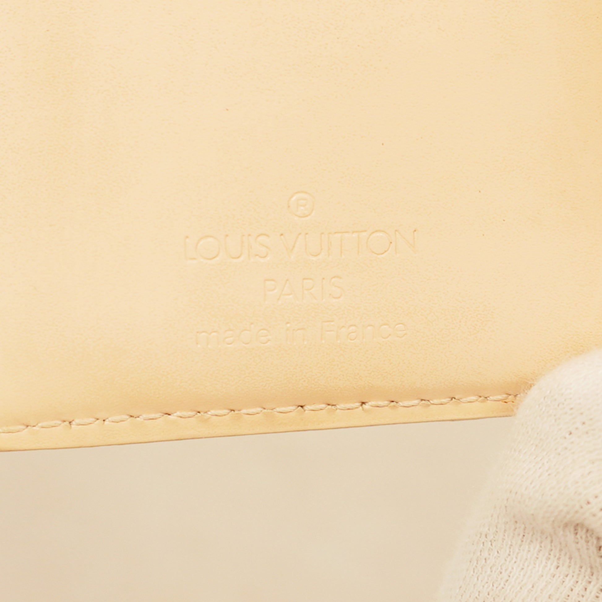 Louis Vuitton Marshmallow Monogram Vernis Port Feuille Vienoise