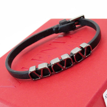 VALENTINO GARAVANI Garavani bracelet V logo black x silver leather metal material