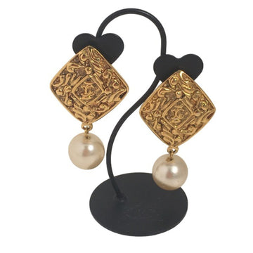 CHANEL earrings fake pearl vintage gold