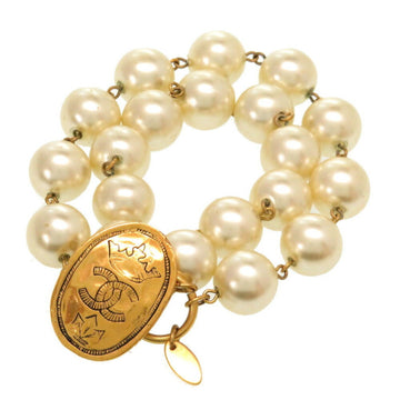 women chanel pearl necklace