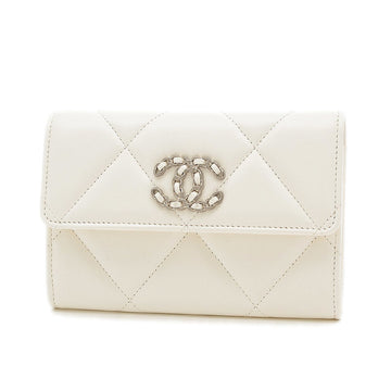 Chanel 19 Small Flap Wallet Middle Lambskin White AP0953