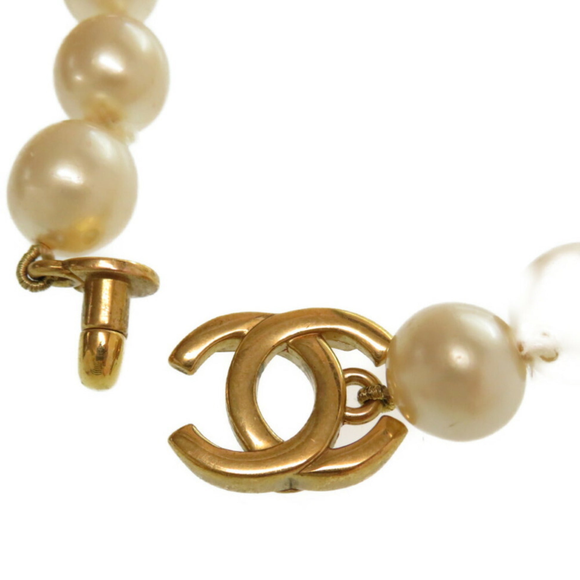 Chanel Coco Mark Turnlock Pearl Necklace Fake Gold Hardware Accessorie