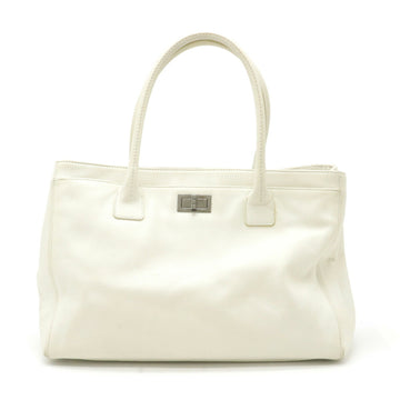 CHANEL 2.55 executive tote bag handbag turn lock leather white A29292