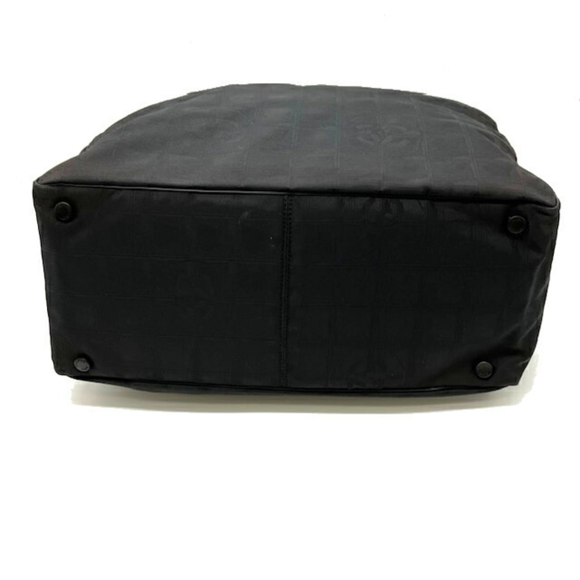 Chanel New Travel Line Nylon Tote Bag (SHG-32038) – LuxeDH