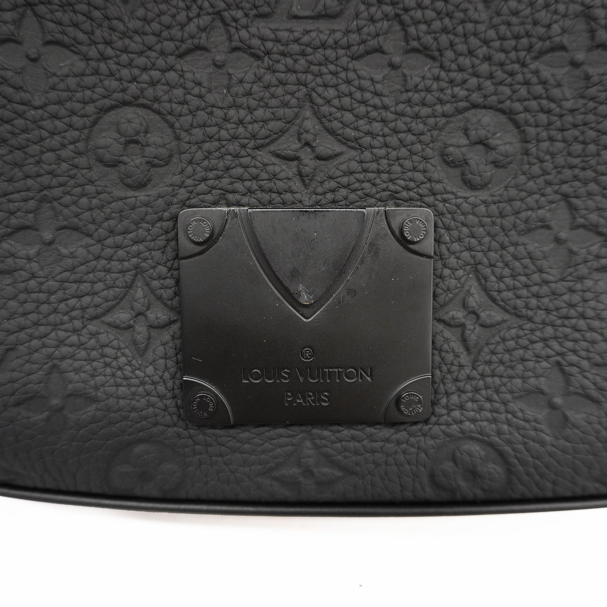 Shop Louis Vuitton TAURILLON 2021-22FW S Lock Messenger (M58489