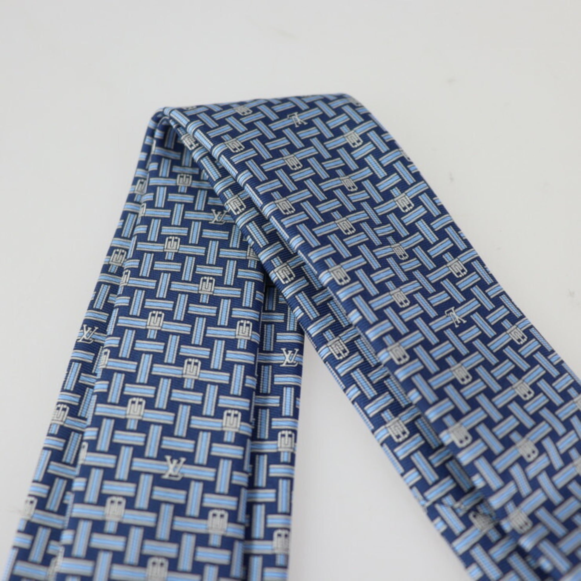 Pre-Owned LOUIS VUITTON Louis Vuitton Cravat Monogram Ribbon Tie M71726  Silk Gray Series Blue Stripe Overall Pattern Logo (Good)