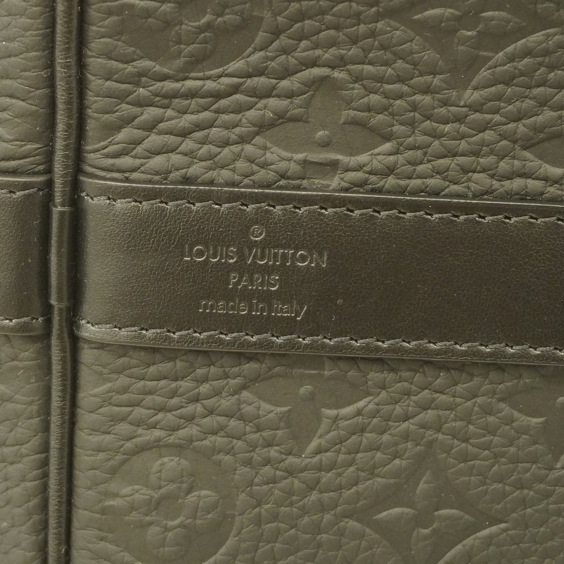 Shop Louis Vuitton Keepall bandoulière 50 (M59025) by MUTIARA