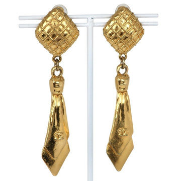 CHANEL tie motif earrings here mark vintage gold plated ladies