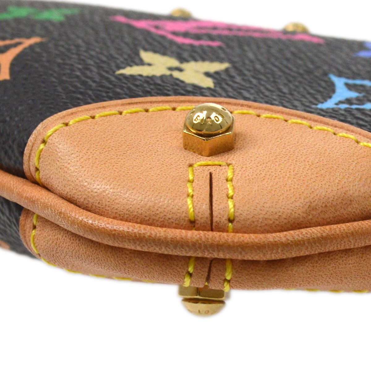 Milla cloth clutch bag Louis Vuitton Multicolour in Cloth - 24978980