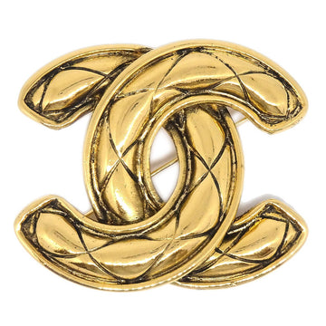 CHANEL Quilted CC Brooch Gold 1152 81231
