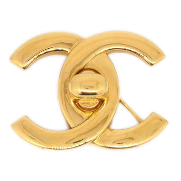 CHANEL Turnlock Brooch Gold Medium 96A 82710