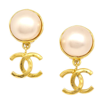 CHANEL 1993 Faux Pearl Dangle CC Earrings Clip-On Gold 42153