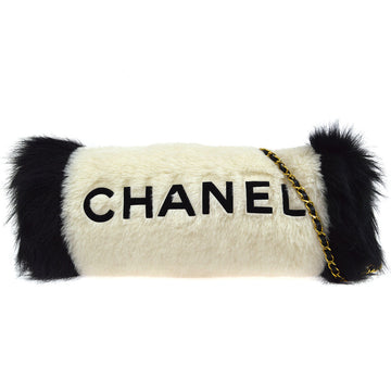 CHANEL★ 1994 Ivory Faux Fur Logo Arm Warmer Bag 95498