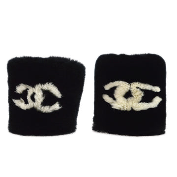 CHANEL 2001 Fur Bracelets Set 24843