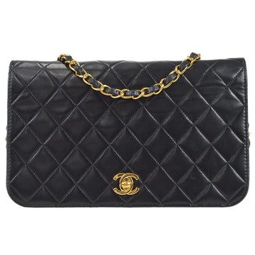 2000 Chanel Black Quilted Lambskin Vintage Medium Classic Single