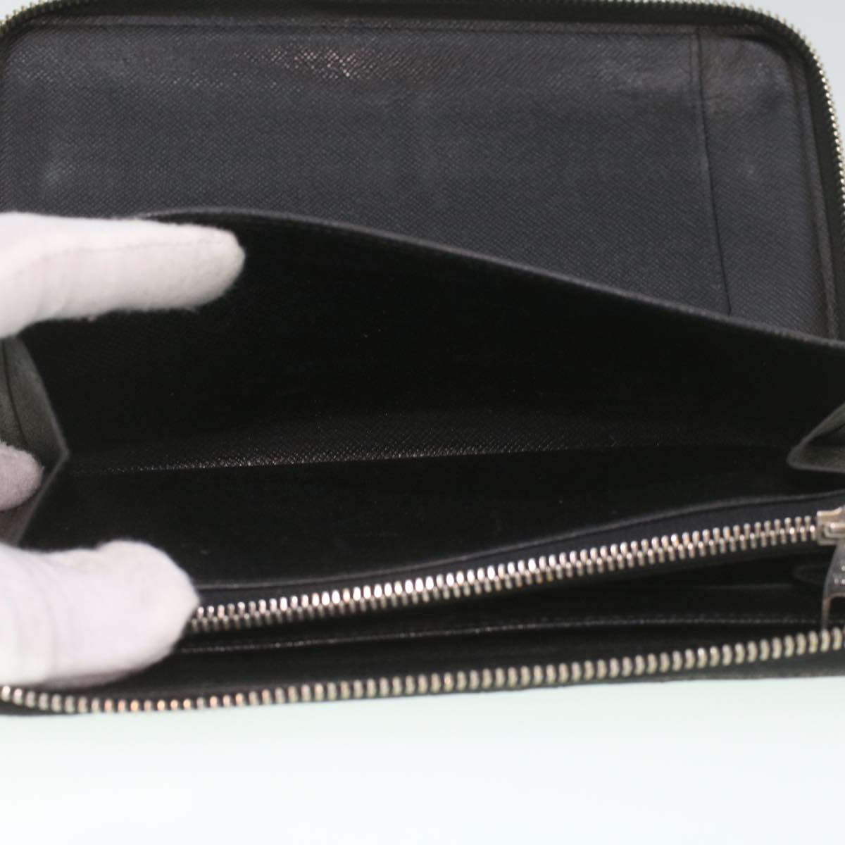 Louis Vuitton Organizer Damier N63002 Round Zipper Wallet mens