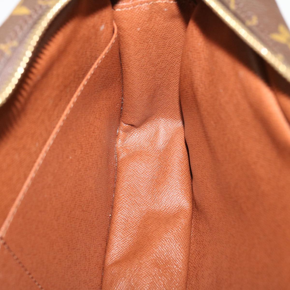 Louis Vuitton Monogram Compiegne 23 Clutch Bag Vintage M51847 LV Auth lc015  Cloth ref.430679 - Joli Closet