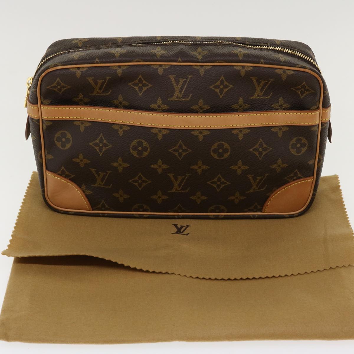 Louis Vuitton Monogram Compiegne 23 Clutch Bag Vintage M51847 LV Auth lc015  Cloth ref.430679 - Joli Closet