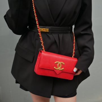 CHANEL 1989-1991 Red Lizard Pushlock Pointed Flap Bag 41311