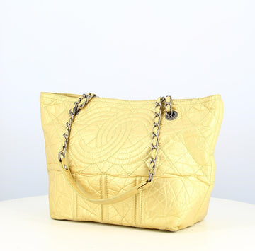 2008-2009 Chanel Handbag In Lambskin CC Golden Leather