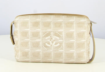 2002 Chanel Clutch Bag Pink Fabric Double C Logo