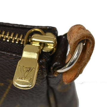 LOUIS VUITTON Pochette accessoires Clutch Bag