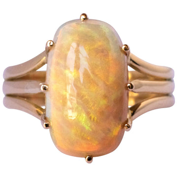 French 20th Century Australian Opal 18 Karat Yellow Gold Ring