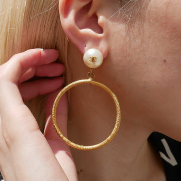 CHANEL 1997 Faux Pearl Hoop Earrings Gold Clip-On AO34607