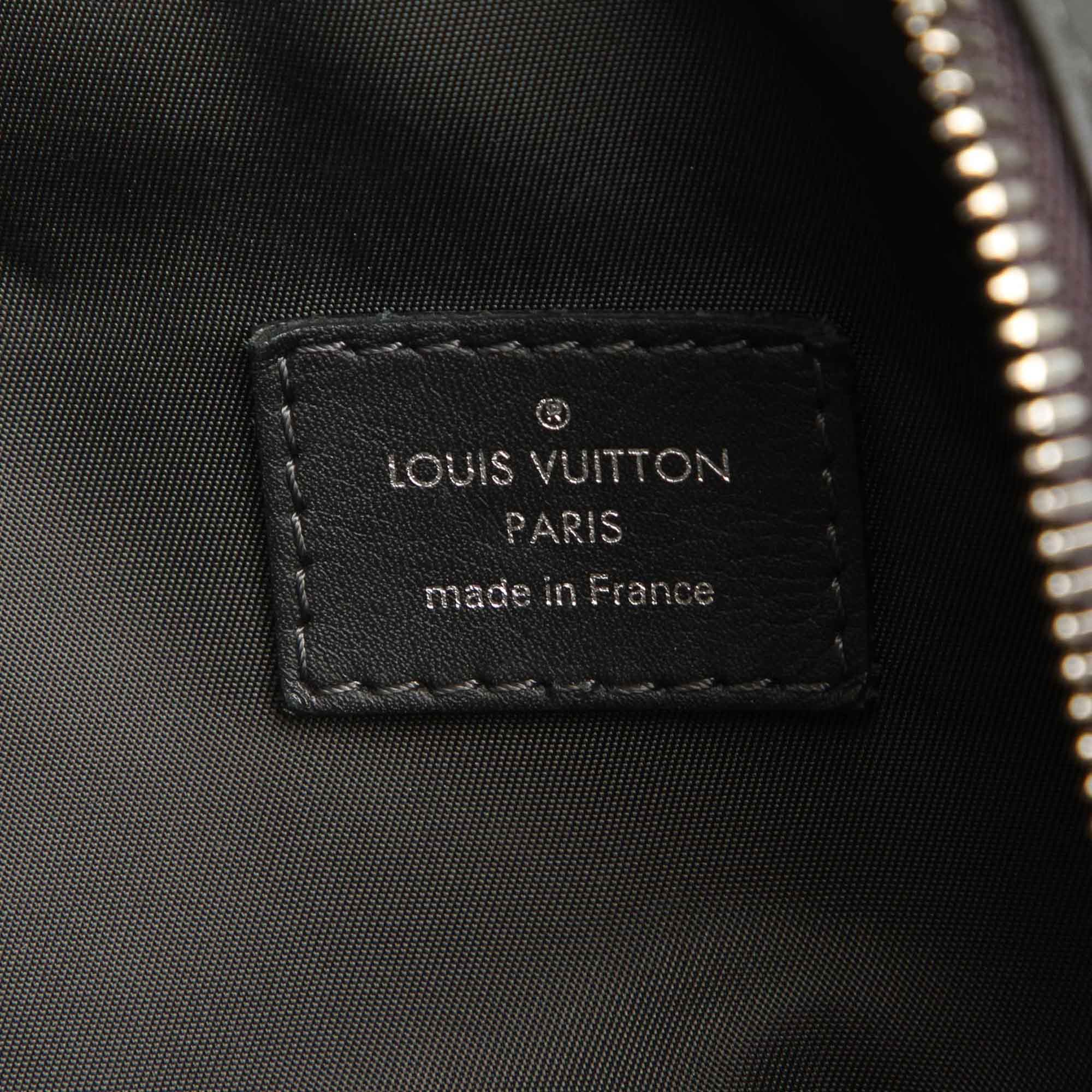 Louis Vuitton Dark Green Ardoise Taiga Leather Beloukha Messenger Bag   Bagriculture