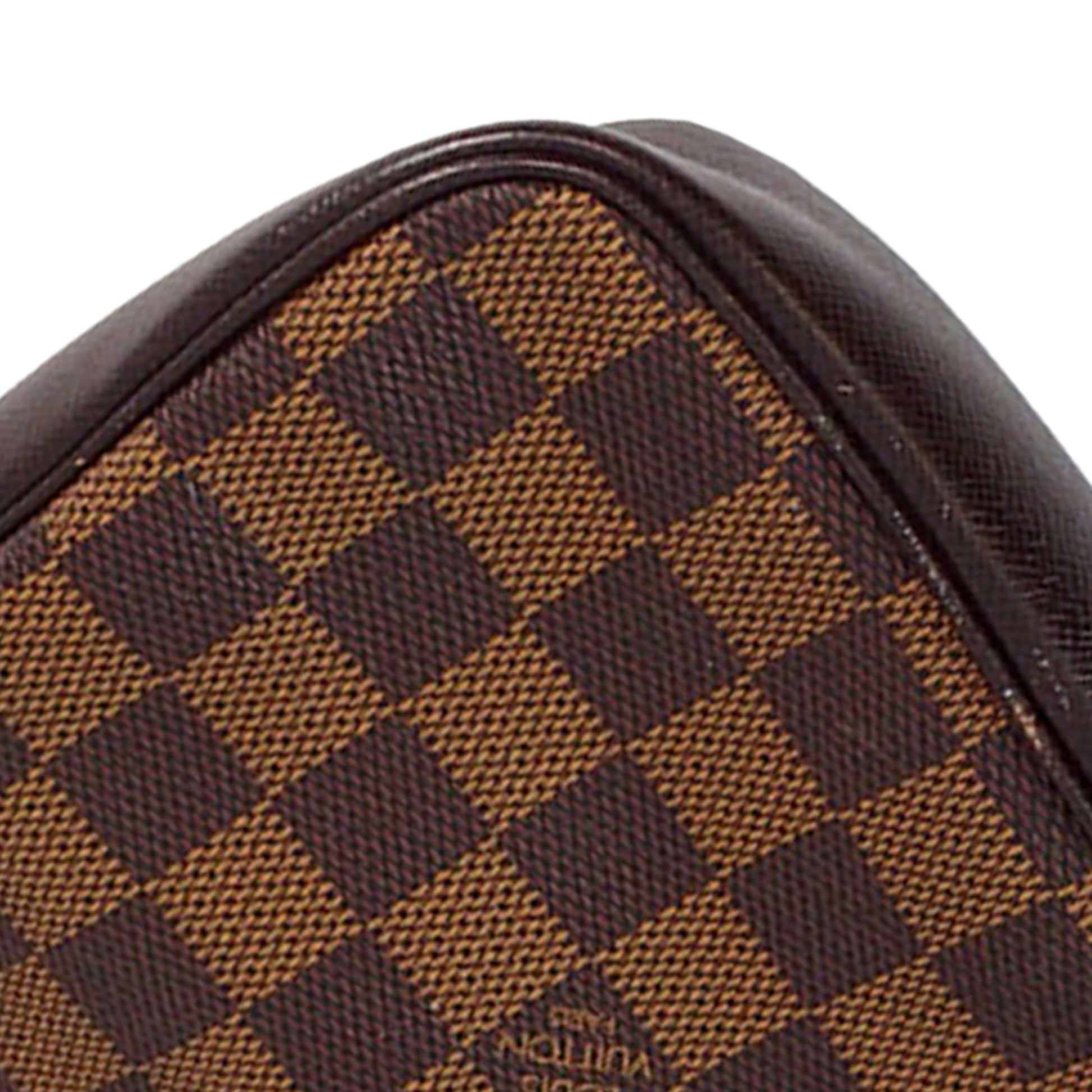Louis-Vuitton-Damier-Ebene-Mini-Pouch-for-Damier-Male-Bag – dct
